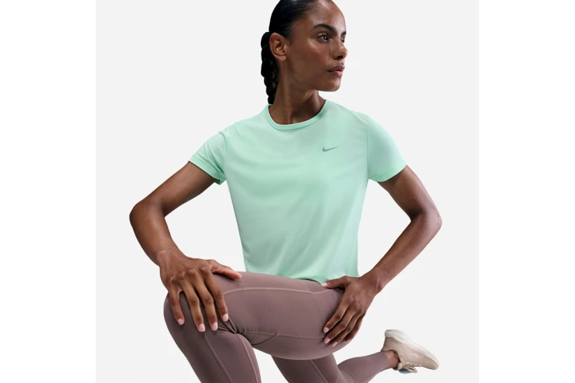 Nike Dri-FIT Tempo Γυναικείο Κοντομάνικο T-Shirt Μέντα