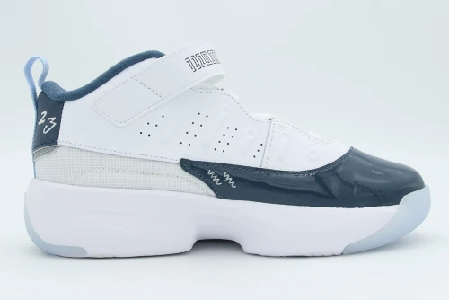 Jordan Max Aura 7 Sneakers (HQ2090 402)