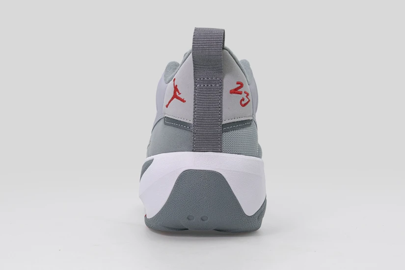 Jordan Max Aura 7 Ανδρικά Sneakers Γκρι, Λευκά, Κόκκινα
