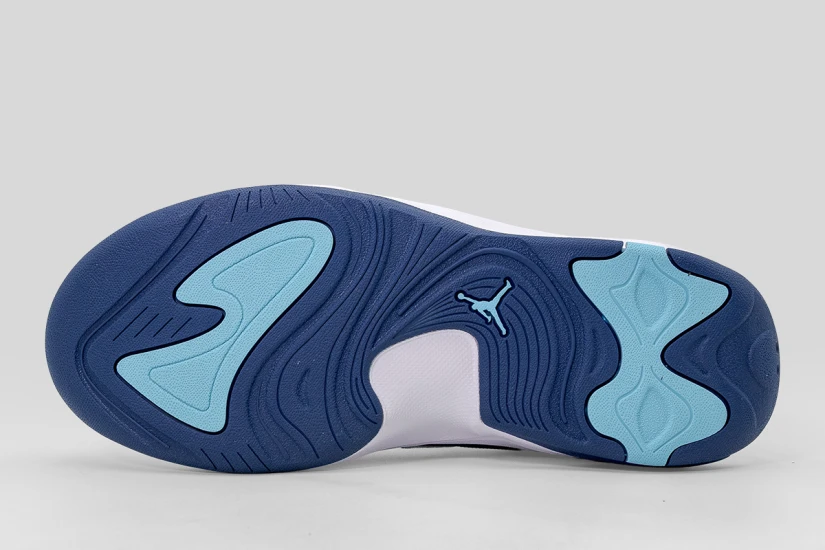 Jordan Max Aura 7 Ανδρικά Sneakers Λευκά, Μπλε, Γκρι Ανοιχτό