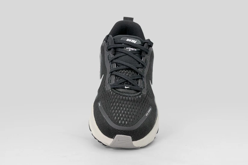 Nike Vomero 18 Αθλητικά Παπούτσια για Τρέξιμο Μαύρα, Εκρού