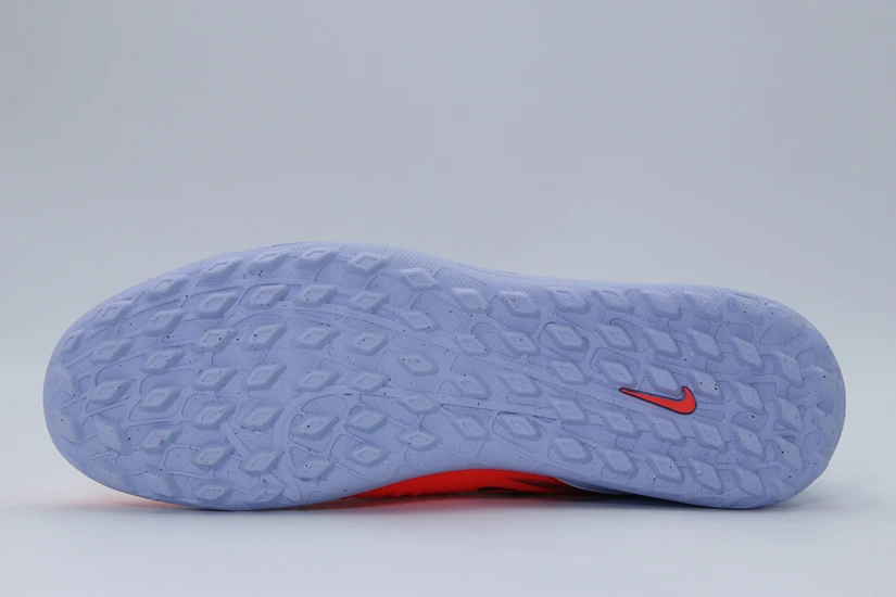 Nike Phantom 6 Low Club Ανδρικά Ποδοσφαιρικά Παπούτσια με Σχάρα