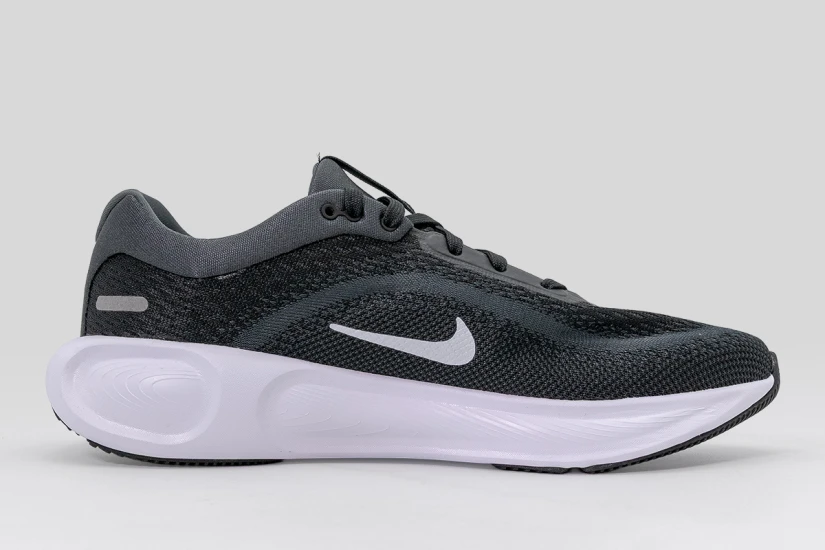 Nike Stellar Ride Αθλητικά Παπούτσια για Τρέξιμο Μαύρα, Λευκά, Ανθρακί