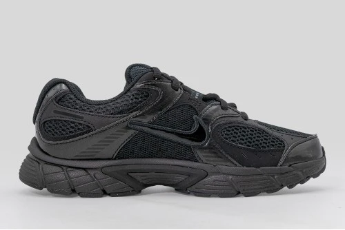 Nike V5 Rnr Sneakers (HQ6411 002)