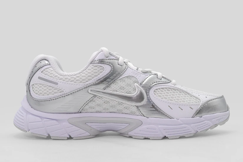 Nike V5 RNR Sneakers Λευκά, Ασημί, Εκρού