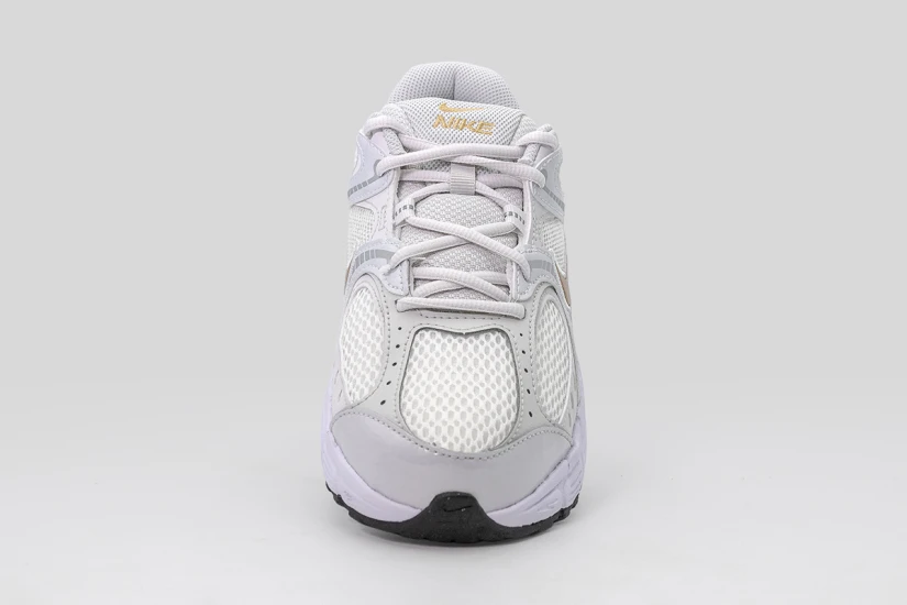 Nike V5 RNR Sneakers Εκρού, Λευκά, Χρυσά