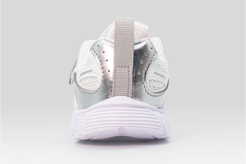 Nike V5 RNR Βρεφικά Sneakers Λευκά, Ασημί, Γκρι Ανοιχτό