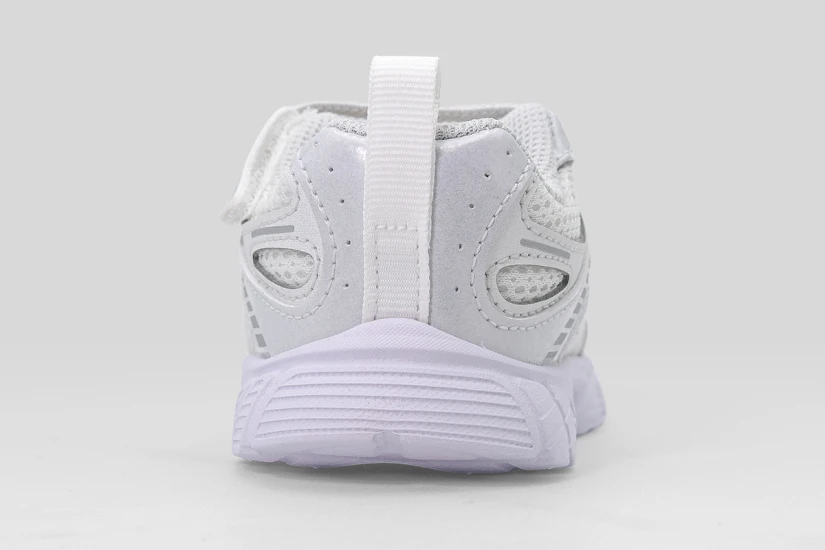Nike V5 RNR Βρεφικά Sneakers Γκρι Ανοιχτό, Χρυσά, Λευκά