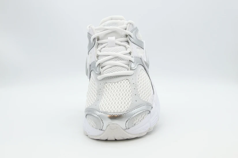 Nike V5 Rnr Sneakers (HQ7901 112)