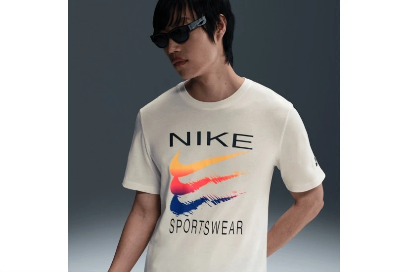 Nike Sportswear 6 Month Swoosh Ανδρικό Κοντομάνικο T-Shirt Εκρού