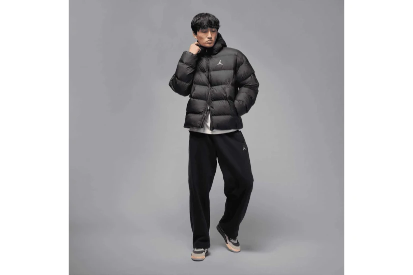 Jordan Brooklyn Therma-Fit Ανδρικό Μπουφάν Puffer με Κουκούλα Μαύρο