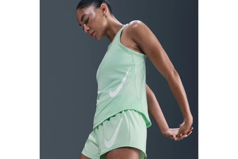 Nike Tempo Swoosh Run Dri-FIT Γυναικεία Αμάνικη Μπλούζα