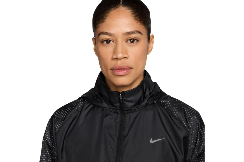 Nike Tempo Flash Repel Γυναικείο Ελαφρύ Μπουφάν με Κουκούλα Μαύρο