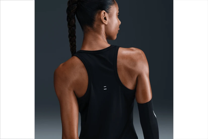 Nike Tempo Dri-Fit Γυναικεία Αμάνικη Μπλούζα Μαύρη