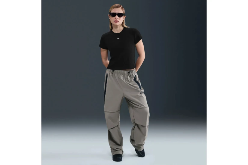 Nike Sportswear Tight Ribbed Γυναικείο Κοντομάνικο T-Shirt Μαύρο