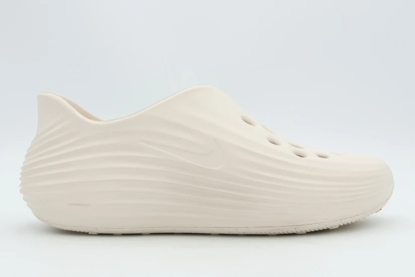Nike Reactx Rejuven8 Γυναικεία Sneakers Εκρού, Μπεζ