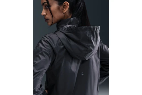Nike Tempo Repel Μπουφάν Αδιάβροχο Γυναικείο (HV5769 010)