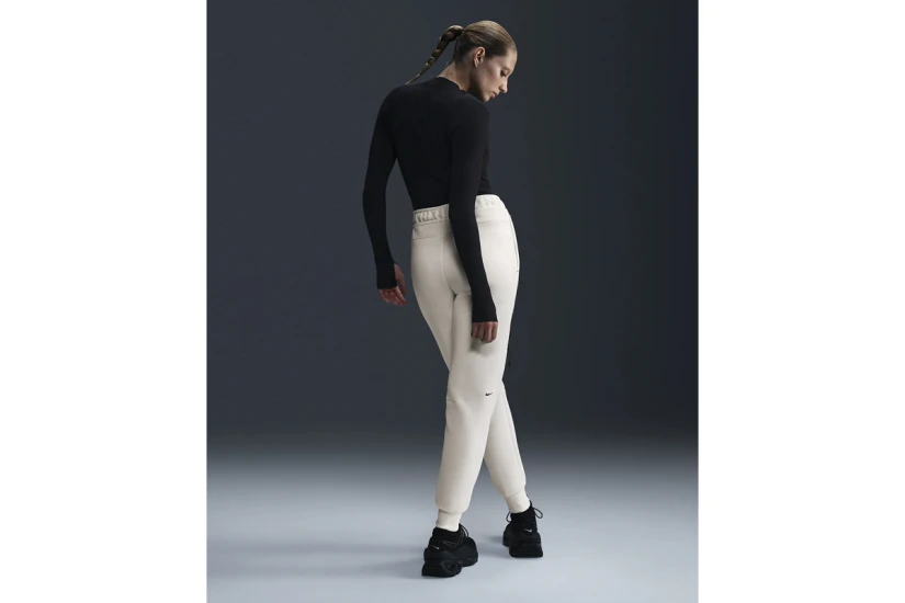 Nike Sportswear Tech Fleece Γυναικείο Παντελόνι Φόρμας Εκρού