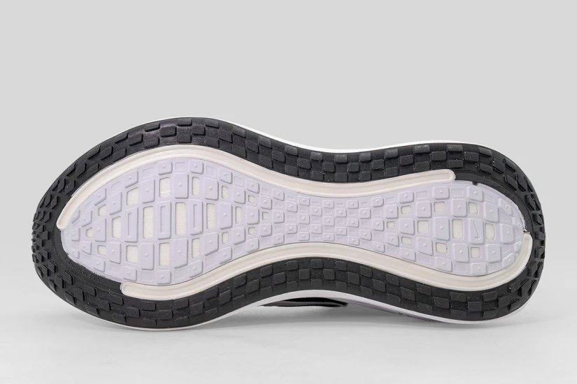 Nike Vomero Plus Γυναικεία Αθλητικά Παπούτσια για Μαύρα, Λευκά