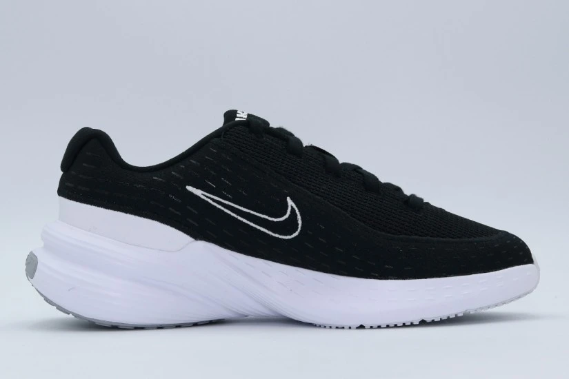 Nike Uplift SC Sneakers Μαύρα, Λευκά