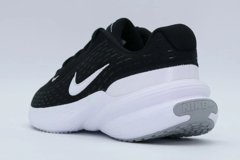 Nike Uplift SC Sneakers Μαύρα, Λευκά