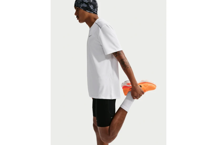 Nike Miler Dri-FIT Ανδρικό Κοντομάνικο T-Shirt Λευκό, Γκρι