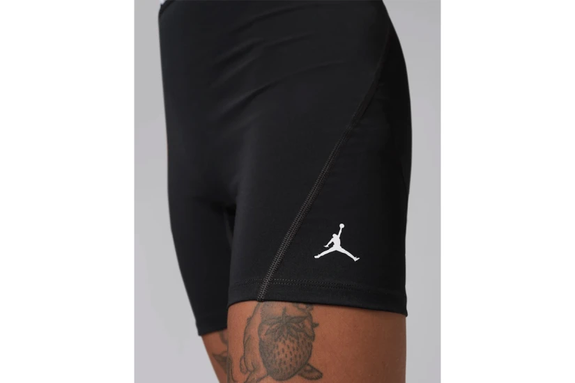 Jordan Sport Essentials Dri-FIT High-Waisted Γυναικείο Κοντό Κολάν Μαύρο, Λευκό