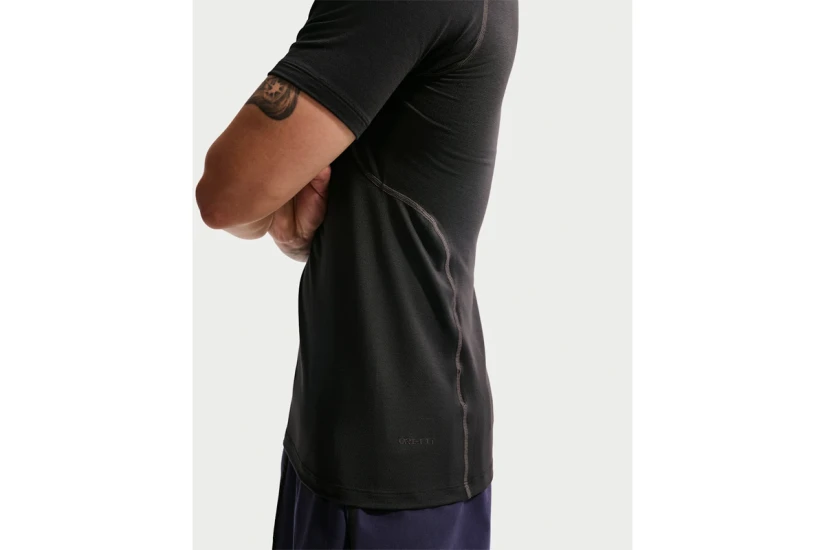 Nike Tech Dri-FIT Ανδρικό Κοντομάνικο T-Shirt Μαύρο, Ανθρακί