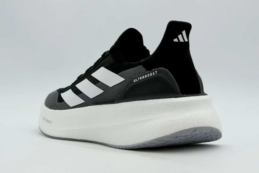 Adidas Performance Ultraboost 5X Αθλητικά Παπούτσια για Τρέξιμο Μαύρα, Γκρι Σκούρο, Λευκά