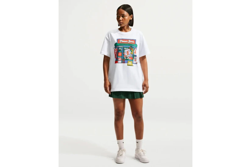 Nike Oversized Graphic Γυναικείο Κοντομάνικο T-Shirt Λευκό