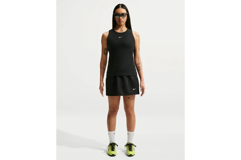 Nike Sportswear Tight Ribbed Γυναικεία Αμάνικη Μπλούζα Μαύρη
