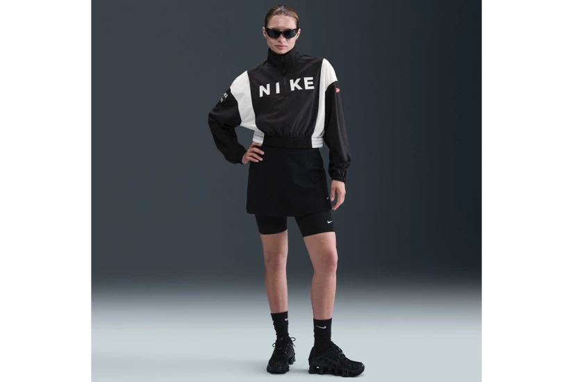 Nike Sportswear Woven Γυναικεία Μακρυμάνικη Μπλούζα με Φερμουάρ Μαύρη, Λευκή
