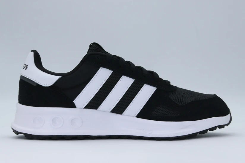 Adidas Performance Run 84 Ανδρικά Sneakers Μαύρα, Λευκά