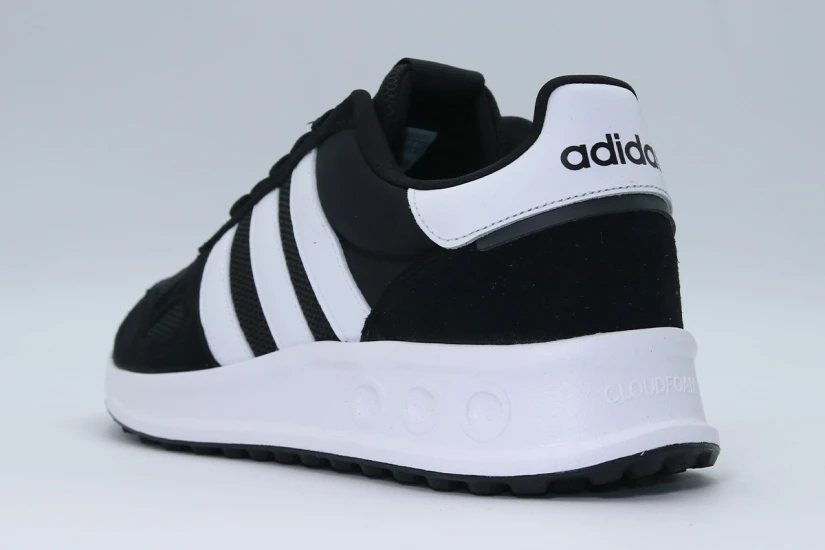 Adidas Performance Run 84 Ανδρικά Sneakers Μαύρα, Λευκά