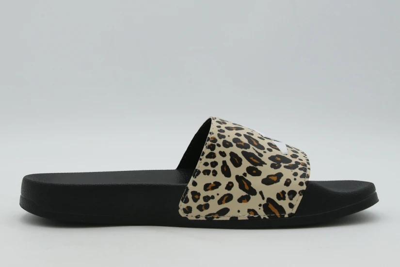Adidas Performance Adilette Shower Logo Slides Παντόφλες Μπεζ, Μαύρες, Λευκές