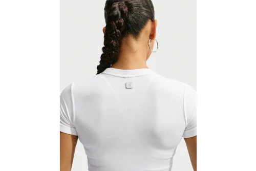 Nike Sportswear T-Shirt Γυναικείο (IO8384 100)