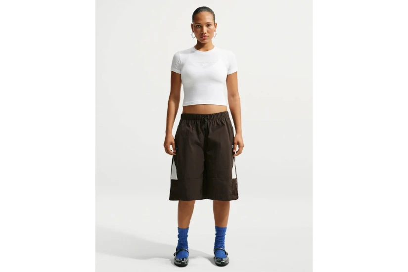 Nike Sportswear Γυναικείο Κοντομάνικο T-Shirt Λευκό