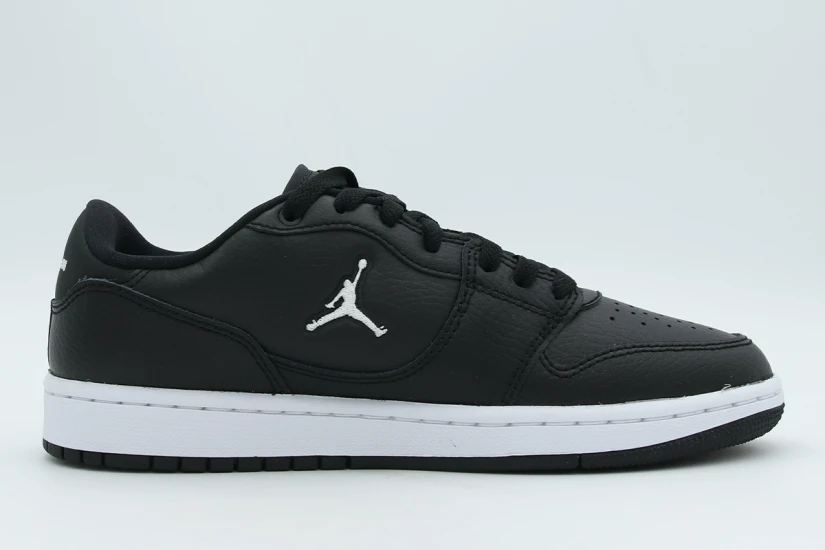 Jordan Court Connect Low Sneakers Μαύρα, Λευκά