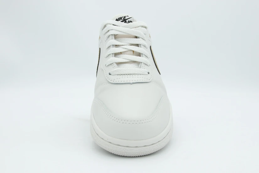 Jordan Air Skyline Low Γυναικεία Sneakers Λευκά, Χρυσά