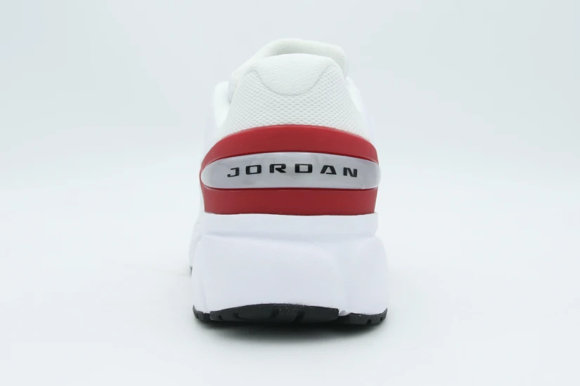 Jordan Trunner Flow Γυναικεία Sneakers Λευκά, Κόκκινα, Ασημί, Μαύρα