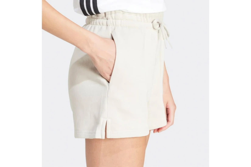 Adidas Performance Essentials Small Logo Feel Cozy Γυναικείο Αθλητικό Σορτς Μπεζ