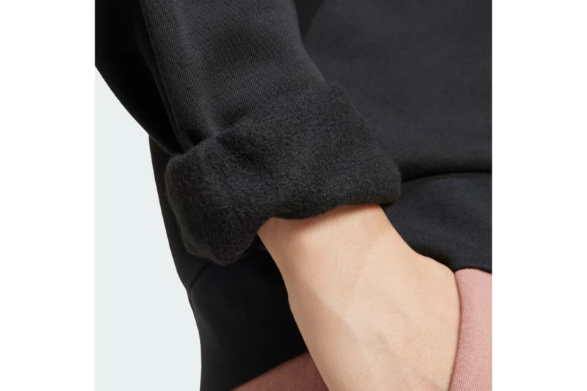 Adidas Essentials Feelcozy Γυναικεία Μπλούζα με Λαιμόκοψη Μαύρη