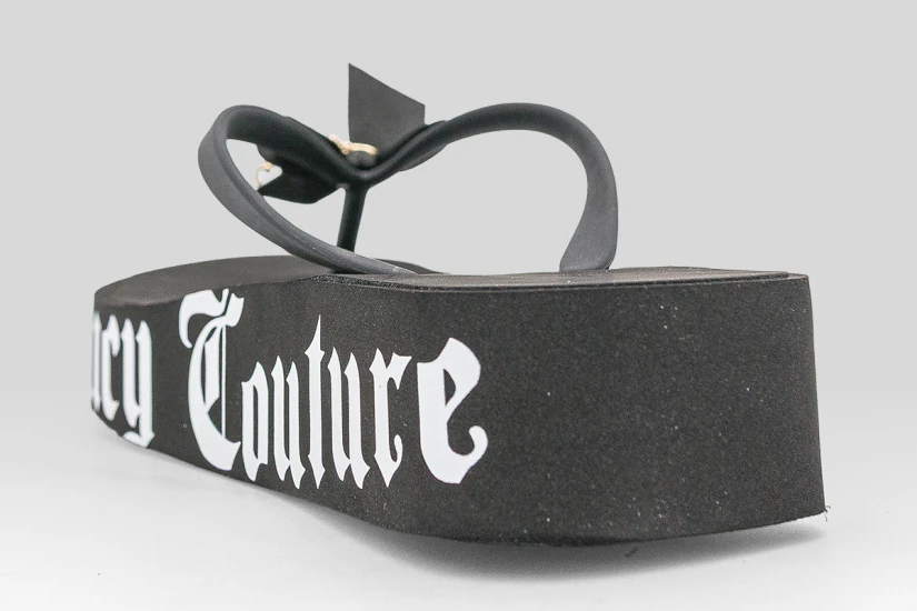 Juicy Couture Heritage Crest Wedge Γυναικείες Σαγιονάρες Μαύρες, Λευκές