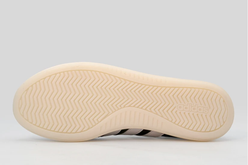 Adidas Barreda Decode Ανδρικά Sneakers Μαύρα, Λευκά, Εκρού