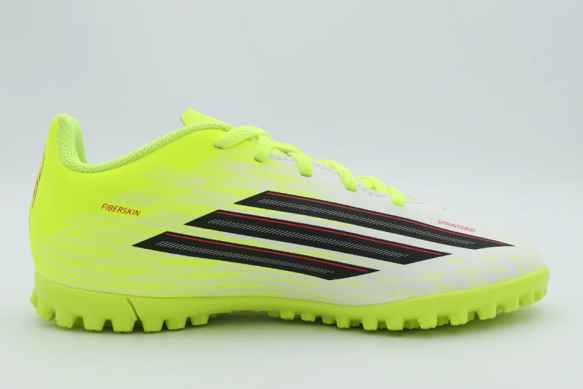 Adidas Performance F50 Club Turf Παιδικά Ποδοσφαιρικά Παπούτσια με Σχάρα Κίτρινο Φλούο, Λευκά, Μαύρα
