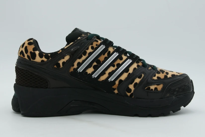 Adidas Performance Adistar Control 5 Sneakers Μπεζ, Μαύρα, Πράσινα, Ασημί