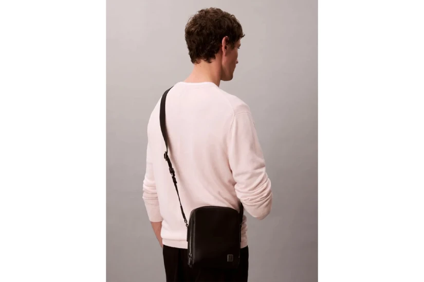 Calvin Klein Emblem Logo Textured Ανδρικό Τσαντάκι Χιαστί - Ώμου