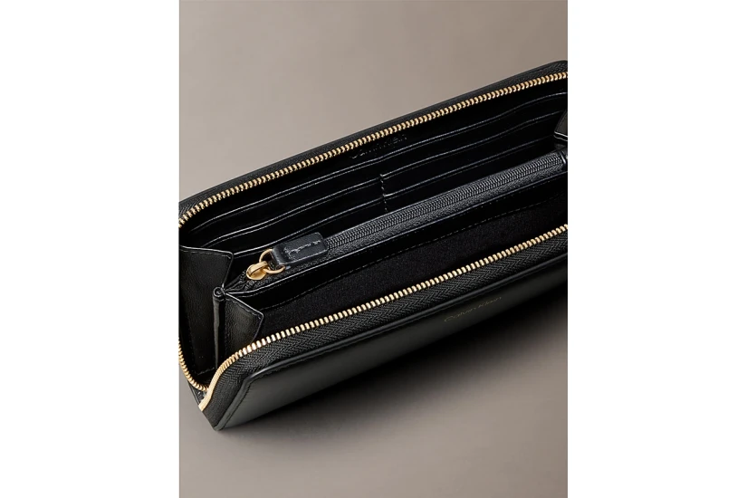 Calvin Klein Monogram Hardware Γυναικείο Πορτοφόλι Μαύρο