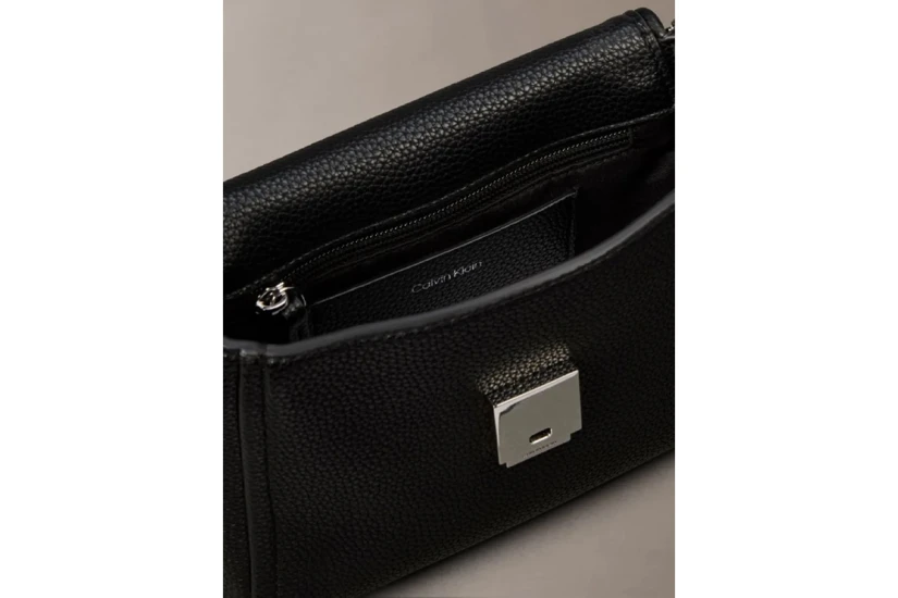 Calvin Klein Pebble Grain Γυναικεία Τσάντα Ώμου - Χειρός Μαύρη