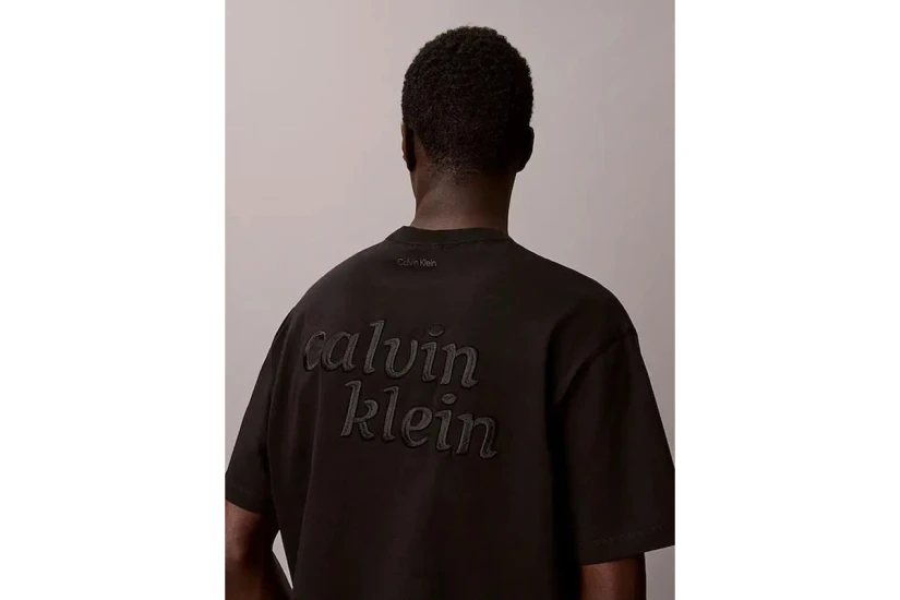 Calvin Klein Relaxed Embossed Logo Ανδρικό Κοντομάνικο T-Shirt Μαύρο